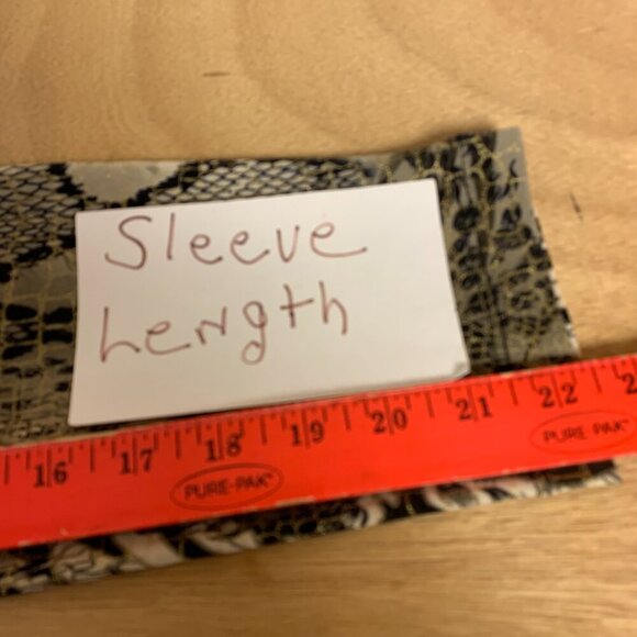 Chicos Blazer Multi Animal Print Metallic Green Bomber Zip Up Womens SZ 2(12-14) - Picture 6 of 9